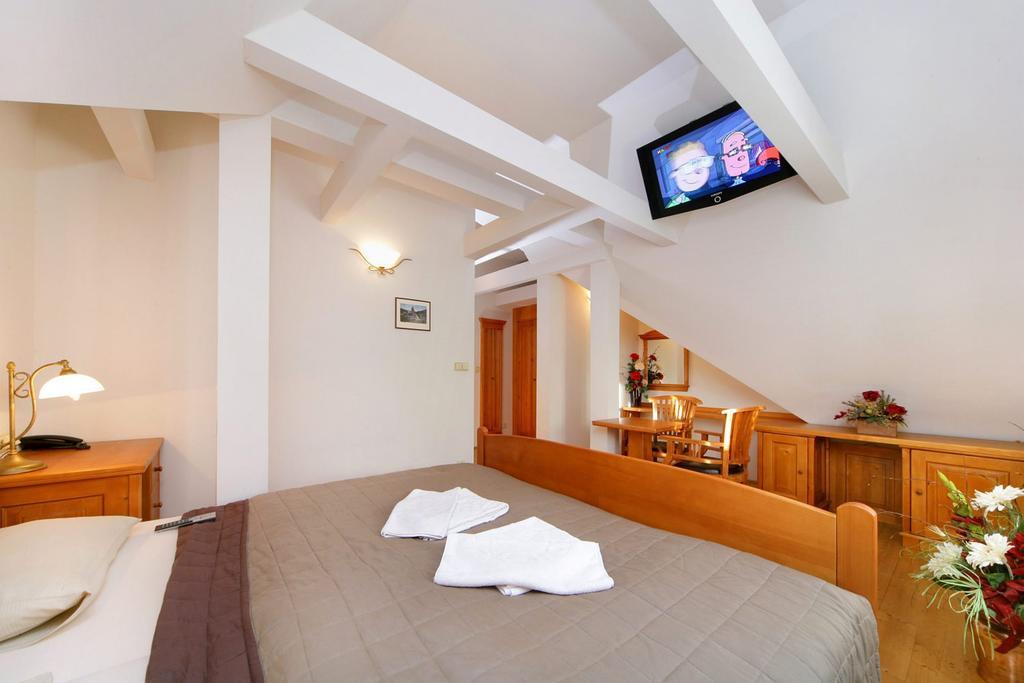 Hotel Pizzeria Belmonte Špindlerŭv Mlýn Chambre photo